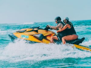 השכרת אופנוע ים בדובאי